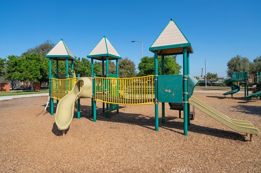 18422 Falda Ave, Torrance CA  90504-5018 exterior