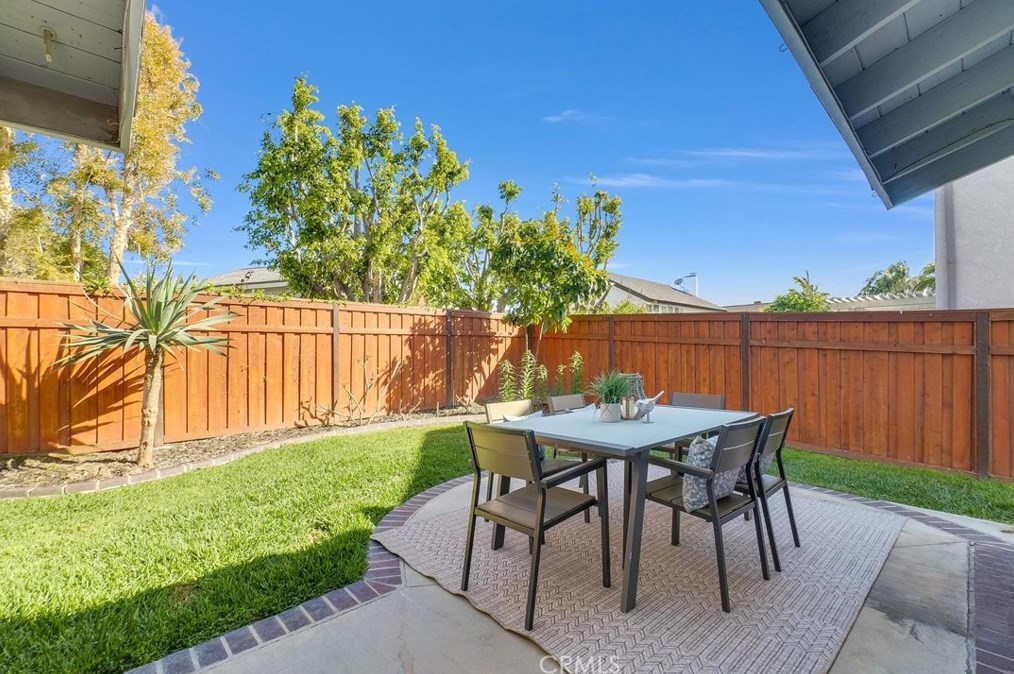 5 Williams, Irvine CA  92620-3381 exterior