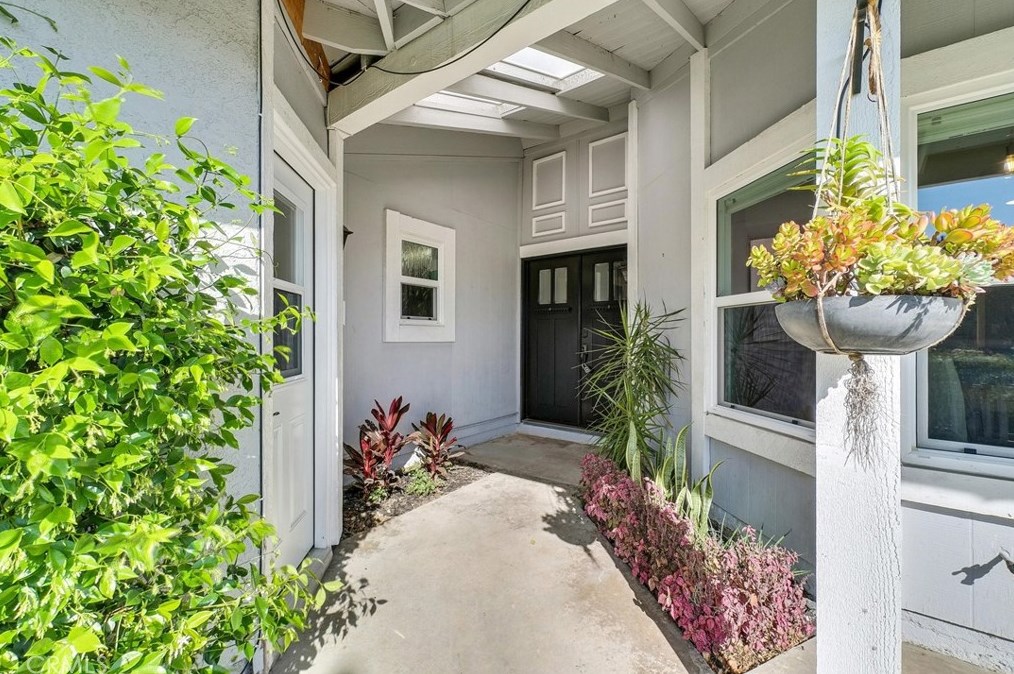 5 Williams, Irvine CA  92620-3381 exterior