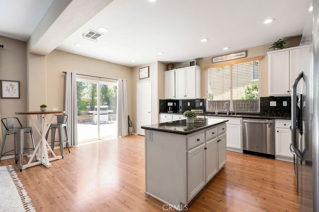 36660 Rnch House St, Murrieta CA  92563-3016 exterior