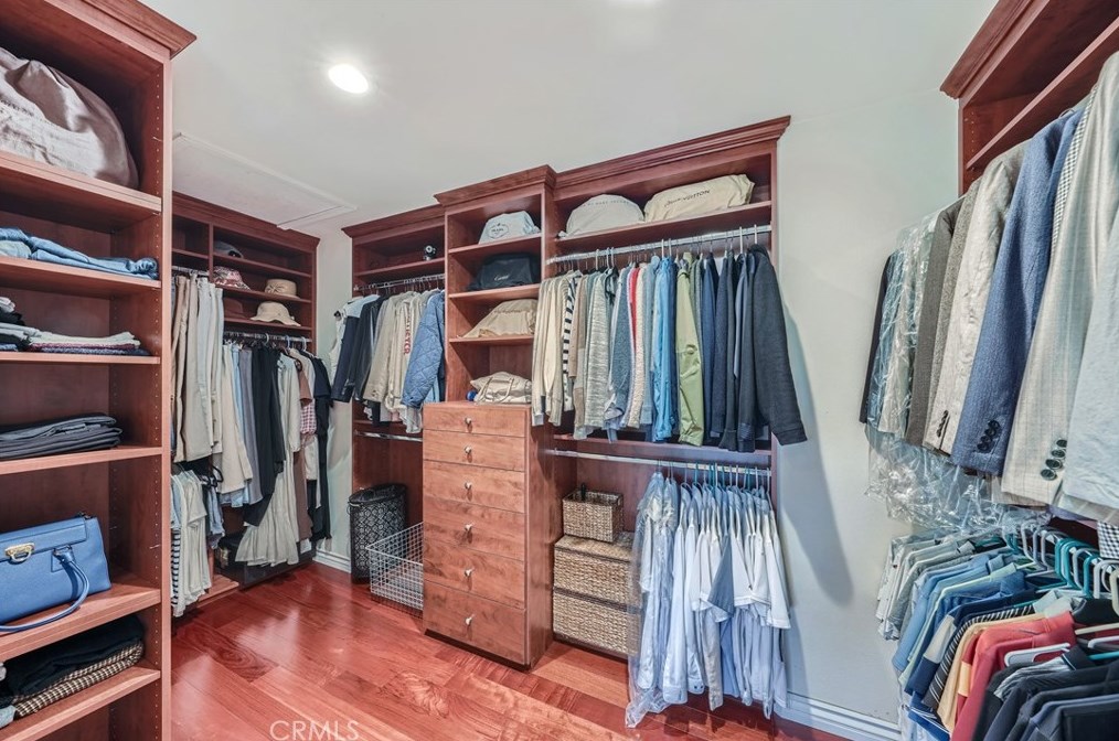 26827 Wyatt Ln, Santa Clarita CA  91381-1001 exterior