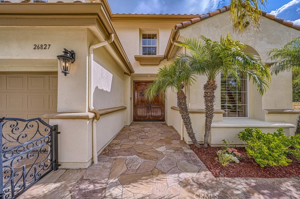 26827 Wyatt Ln, Santa Clarita CA  91381-1001 exterior