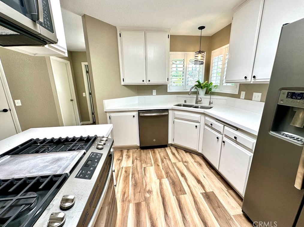 914 Main Ave, Fallbrook CA  92028-1519 exterior