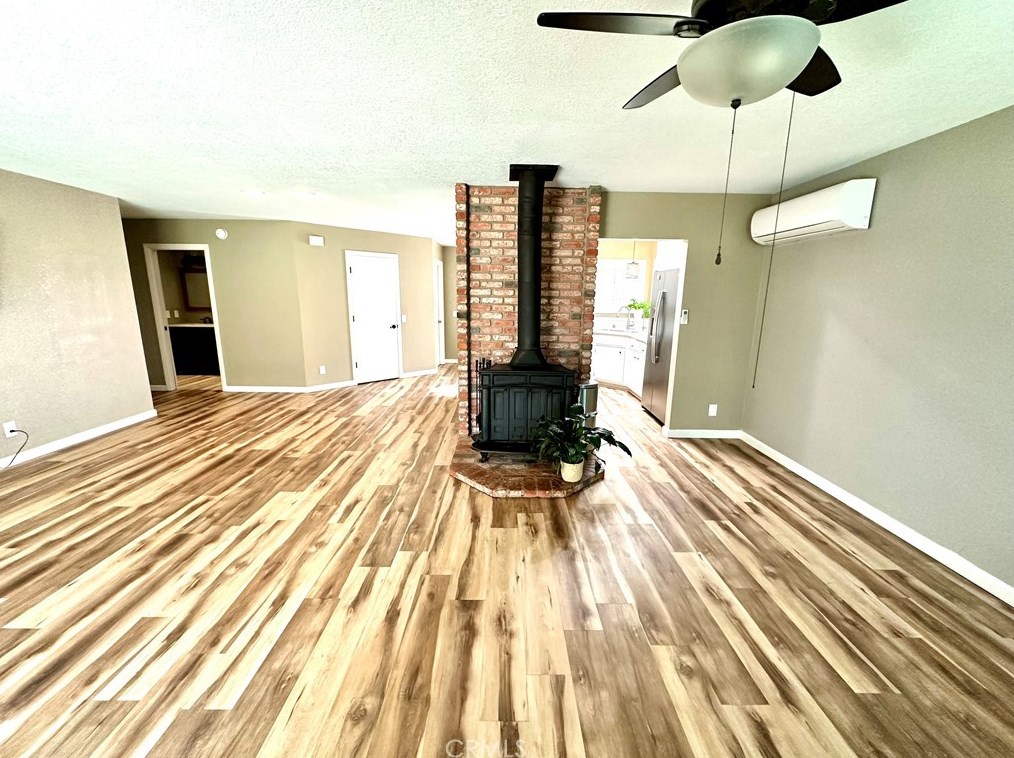 914 Main Ave, Fallbrook CA  92028-1519 exterior