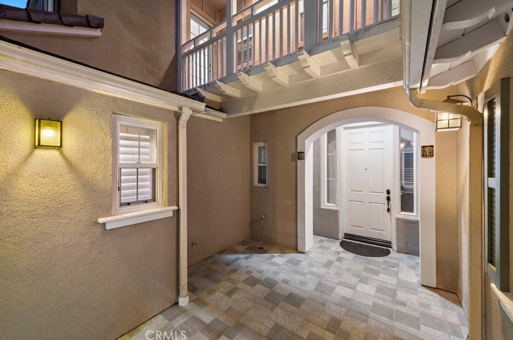 29 Preston, Irvine CA  92618-4047 exterior