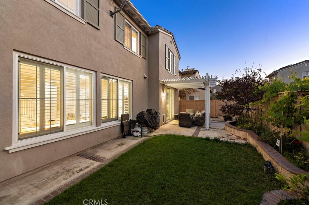 29 Preston, Irvine CA  92618-4047 exterior