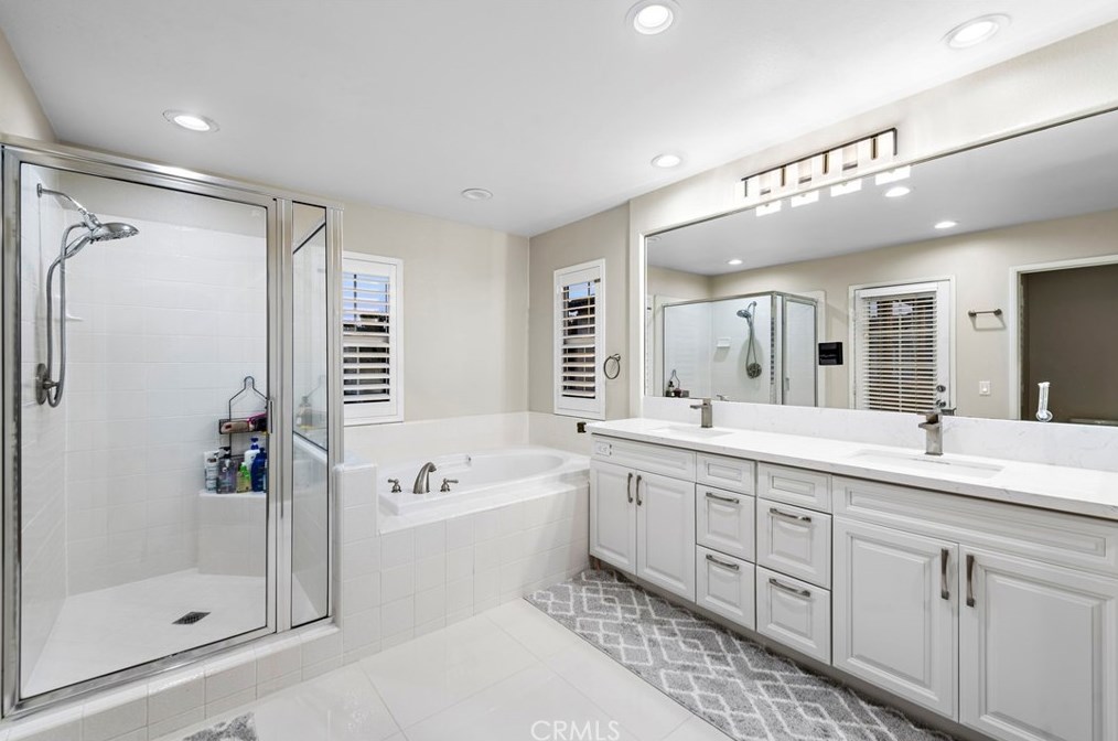 29 Preston, Irvine CA  92618-4047 exterior