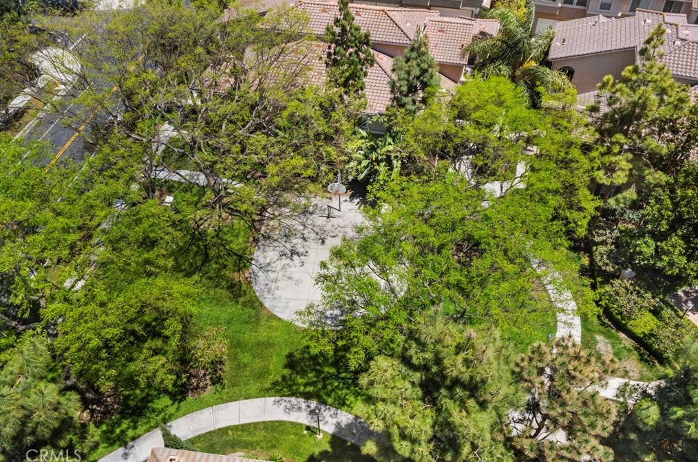 29 Preston, Irvine CA  92618-4047 exterior