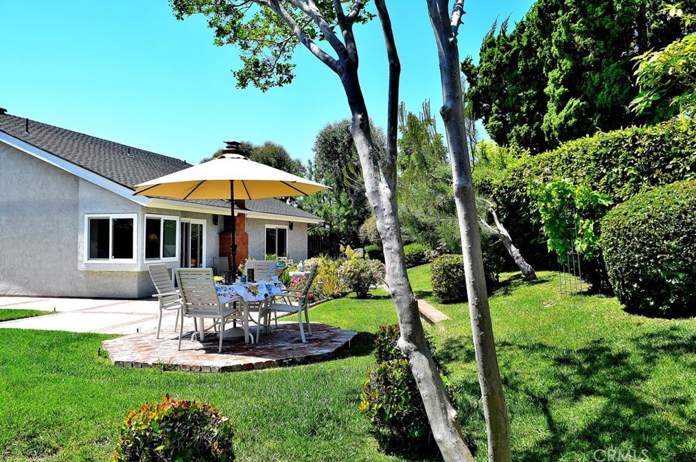 10 Revere, Irvine CA  92620-2544 exterior