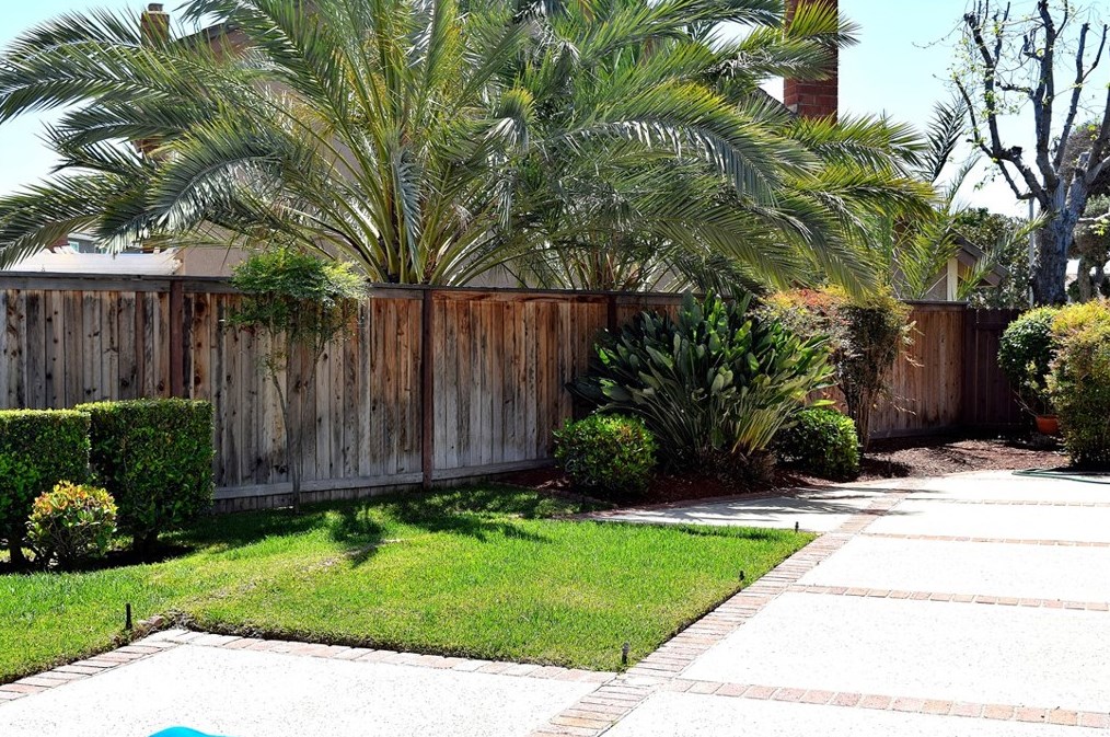 10 Revere, Irvine CA  92620-2544 exterior