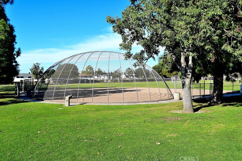 10 Revere, Irvine CA  92620-2544 exterior