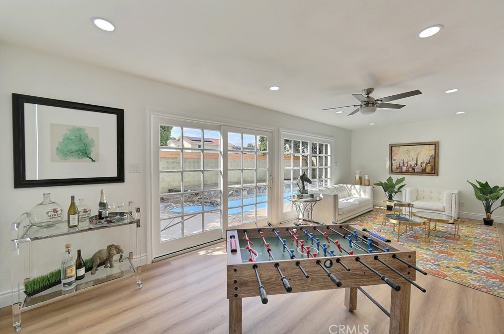 14661 Alder Ln, Tustin CA  92780-6738 exterior