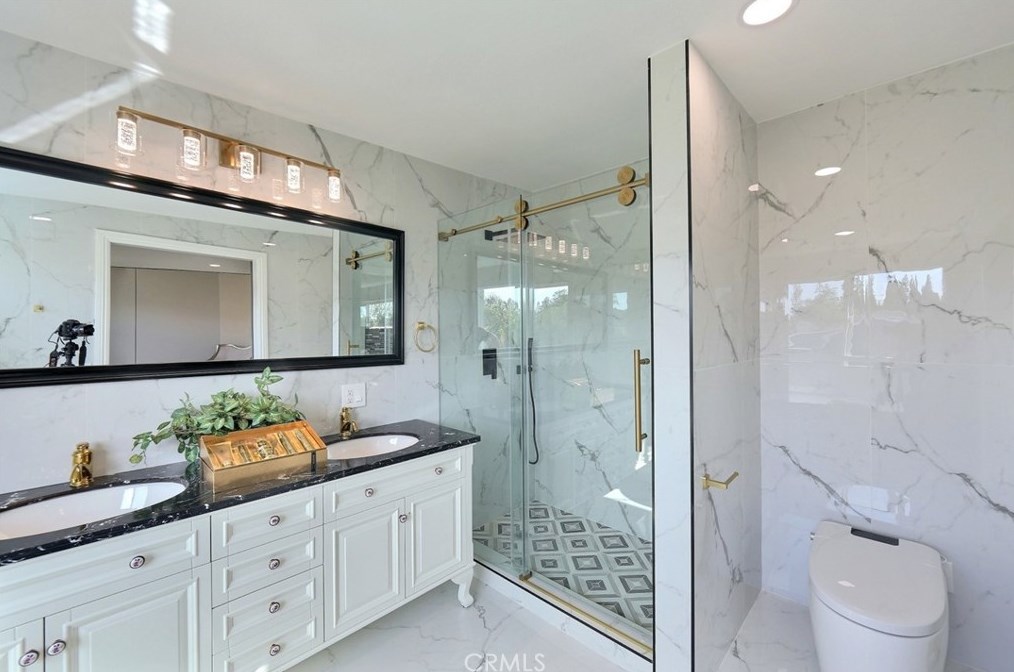 14661 Alder Ln, Tustin CA  92780-6738 exterior