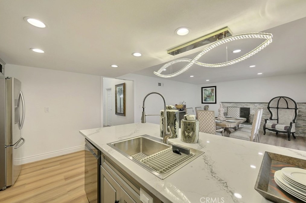 14661 Alder Ln, Tustin CA  92780-6738 exterior