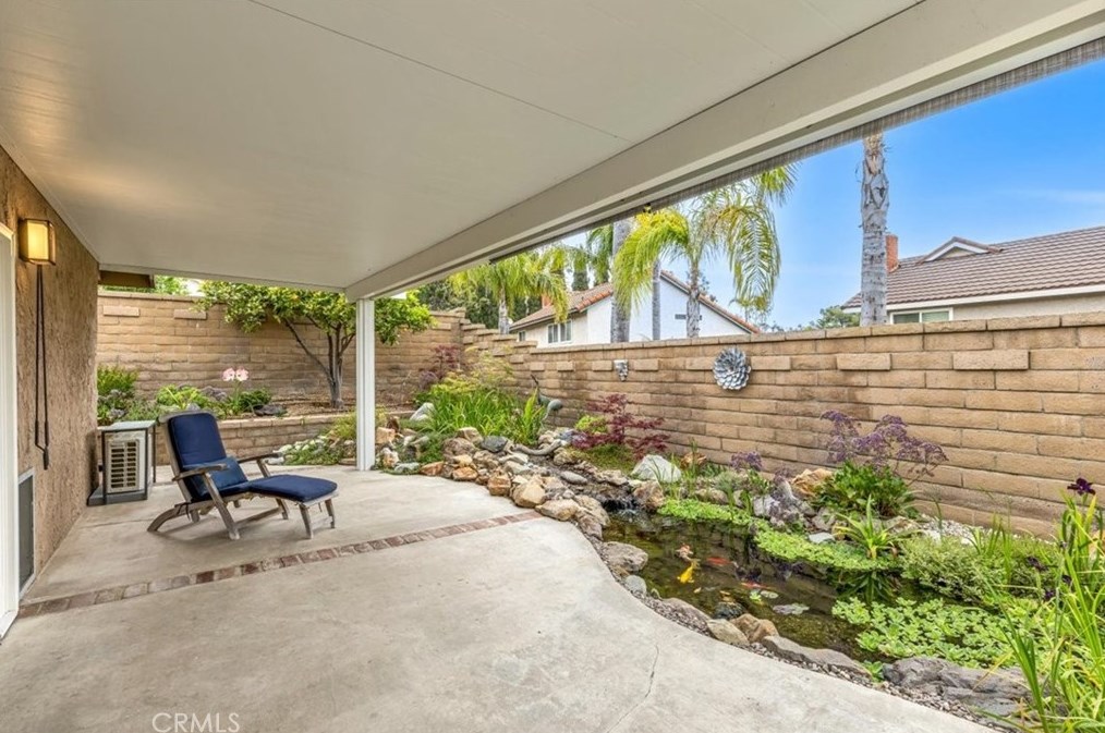 940 Amherst Cir, Anaheim CA  92807-5001 exterior