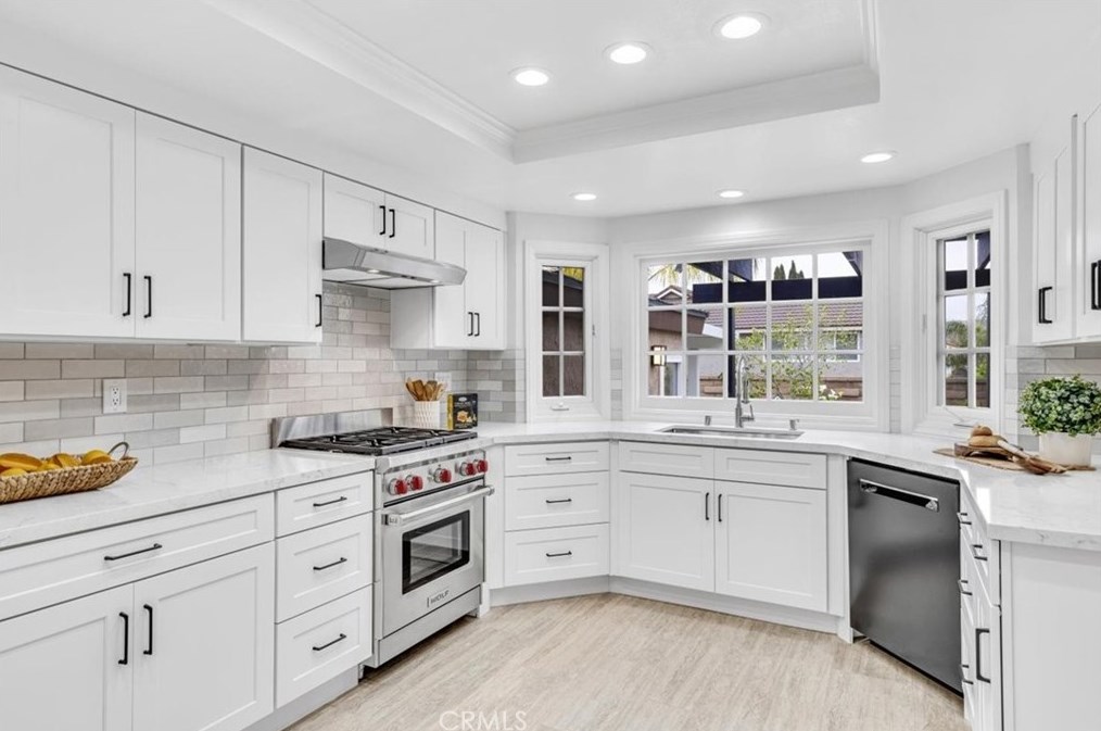 940 Amherst Cir, Anaheim CA  92807-5001 exterior