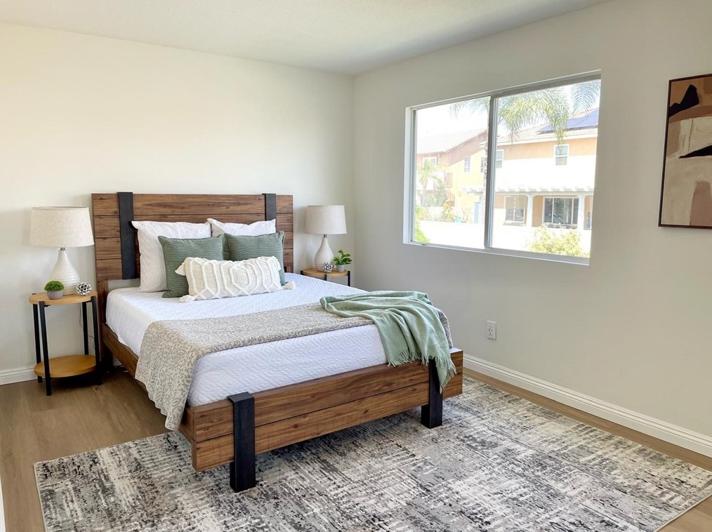 7149 Ironridge Ct, Fontana CA  92336-4416 exterior