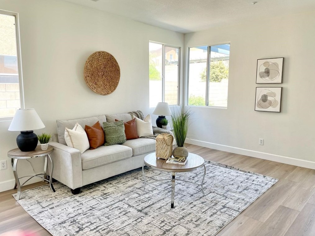 7149 Ironridge Ct, Fontana CA  92336-4416 exterior