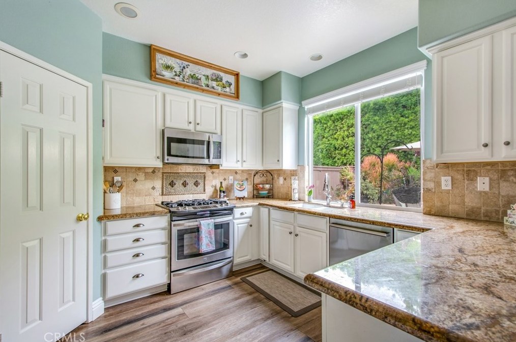 20 Spring View Way, Trabuco Canyon CA  92688-8703 exterior