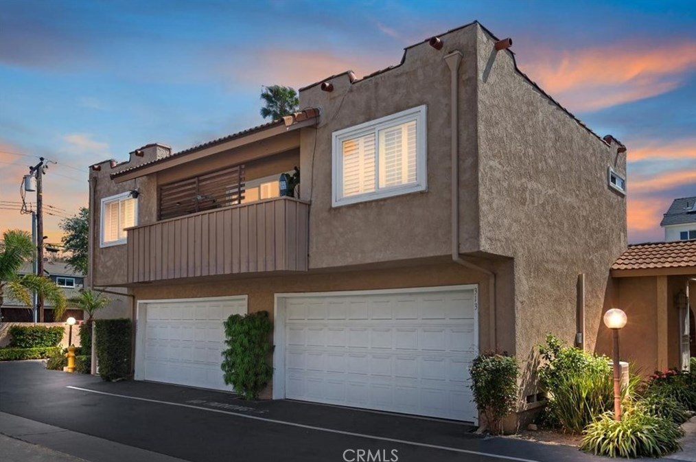313 Alta Ln, Costa Mesa CA  92627-5431 exterior