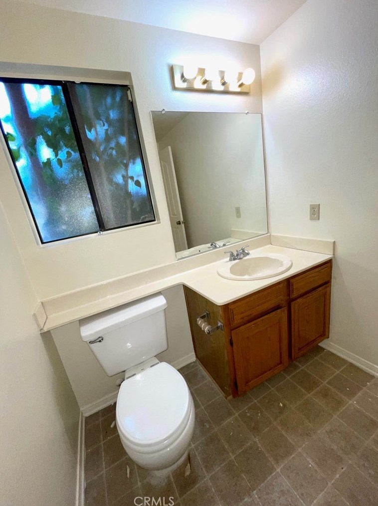 13064 Bender Dr, Moreno Valley CA 92553 exterior