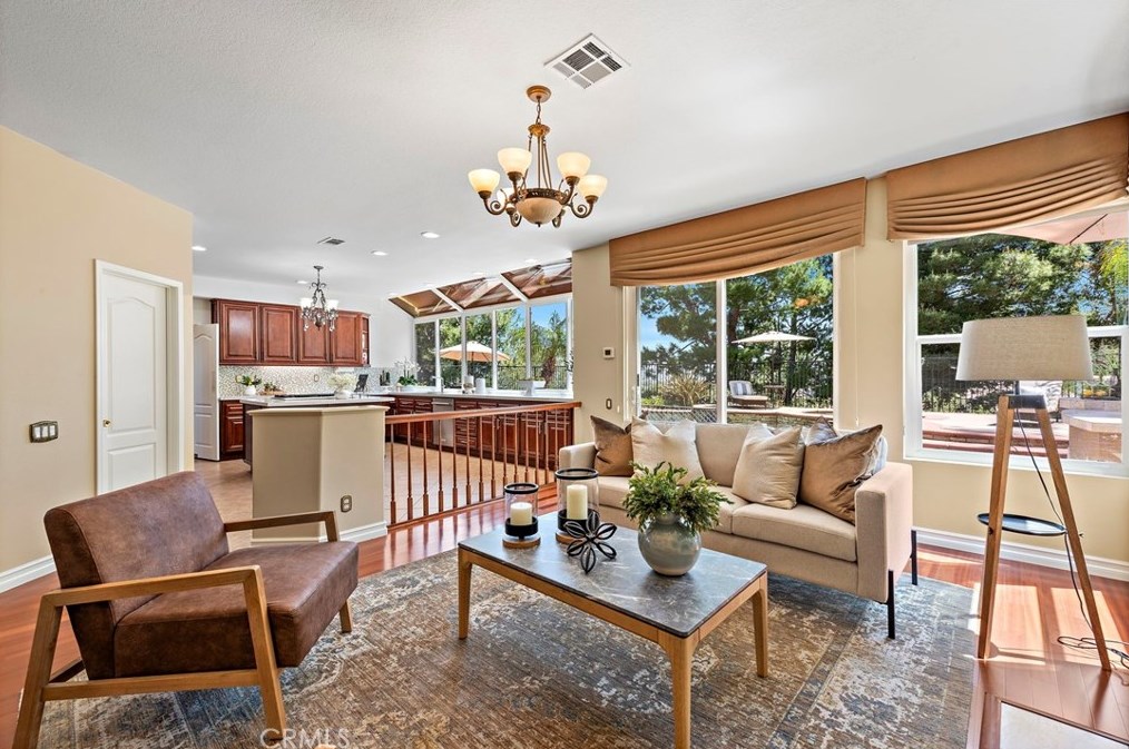 1078 Rexford Ln, Anaheim CA  92808-2341 exterior