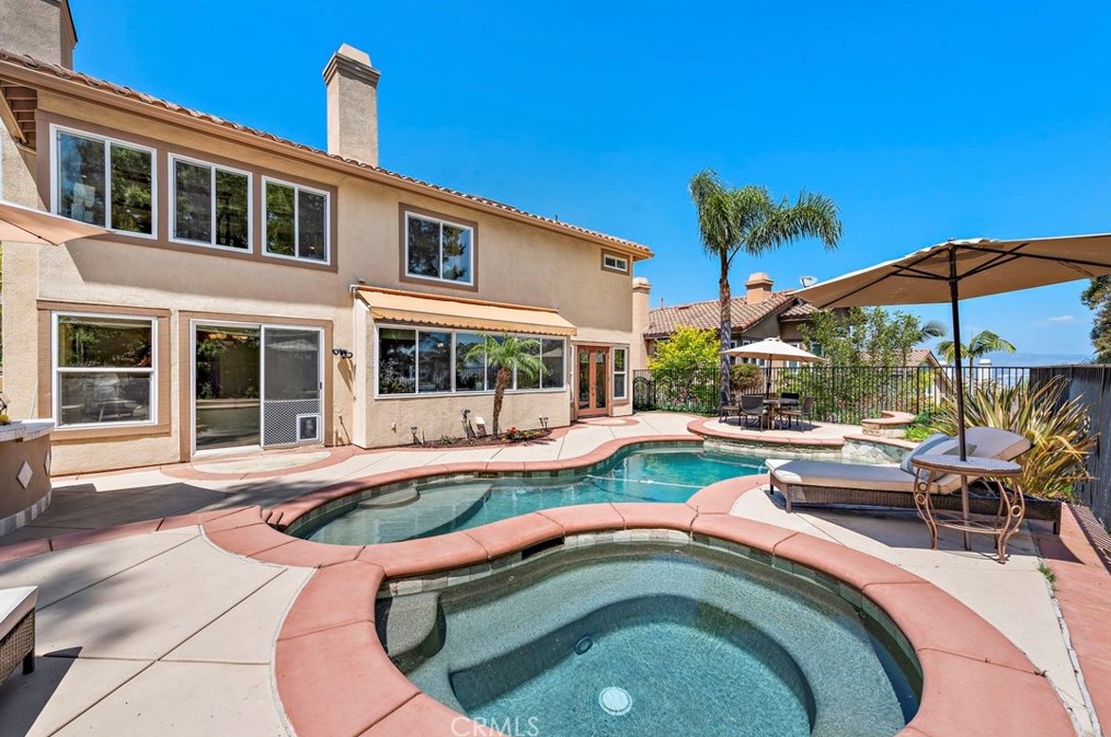 1078 Rexford Ln, Anaheim CA  92808-2341 exterior