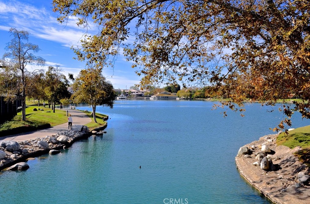 33 Greenmoor, Irvine CA  92614-7545 exterior