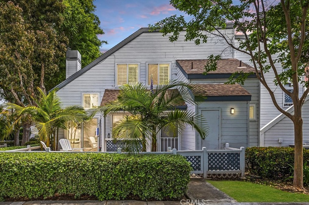 33 Greenmoor, Irvine CA  92614-7545 exterior