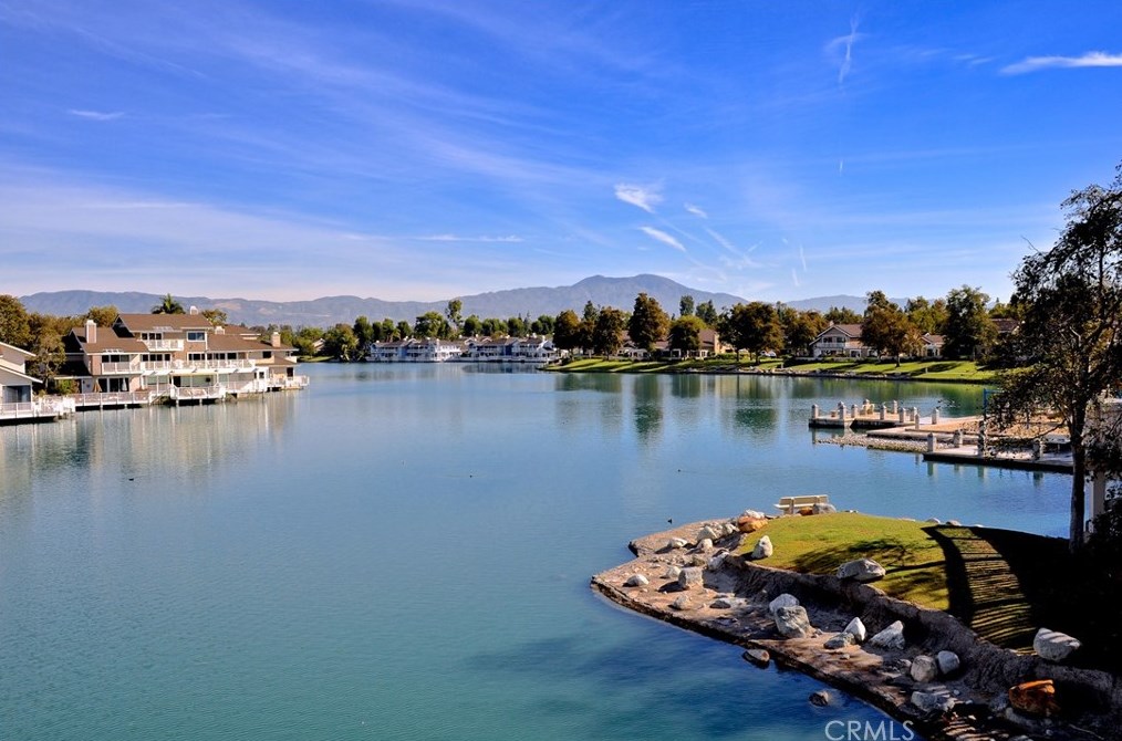 33 Greenmoor, Irvine CA  92614-7545 exterior