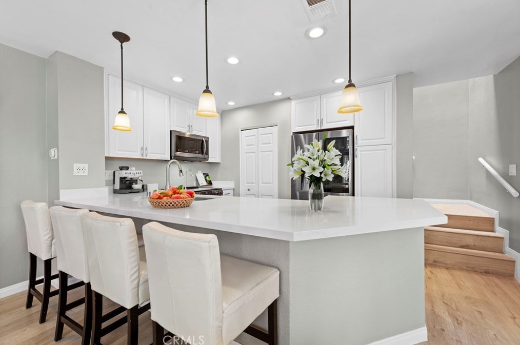 33 Greenmoor, Irvine CA  92614-7545 exterior