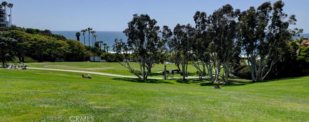 23732 Hillhurst Dr, Laguna Beach CA  92677-2230 exterior