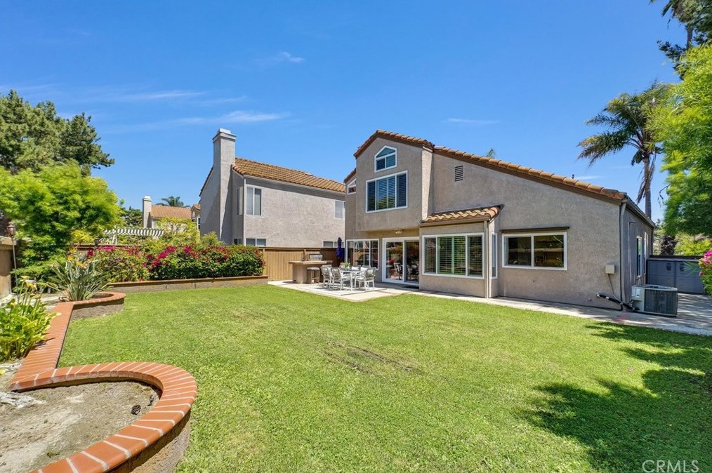 11 Salina, Irvine CA  92614-5388 exterior