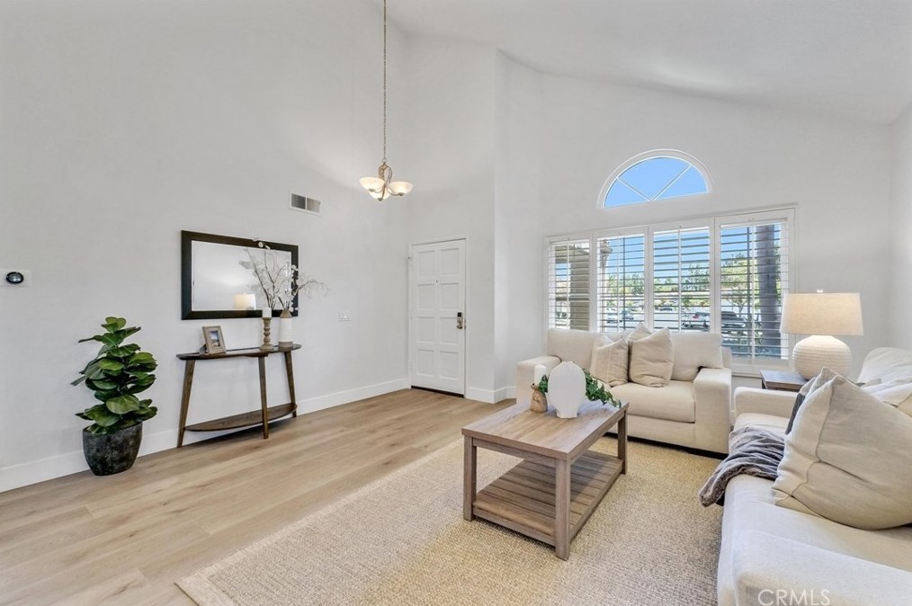 11 Salina, Irvine CA  92614-5388 exterior