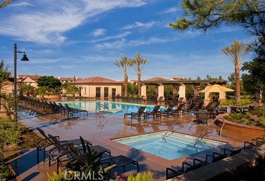 82 Kimbal, Irvine CA  92620 exterior