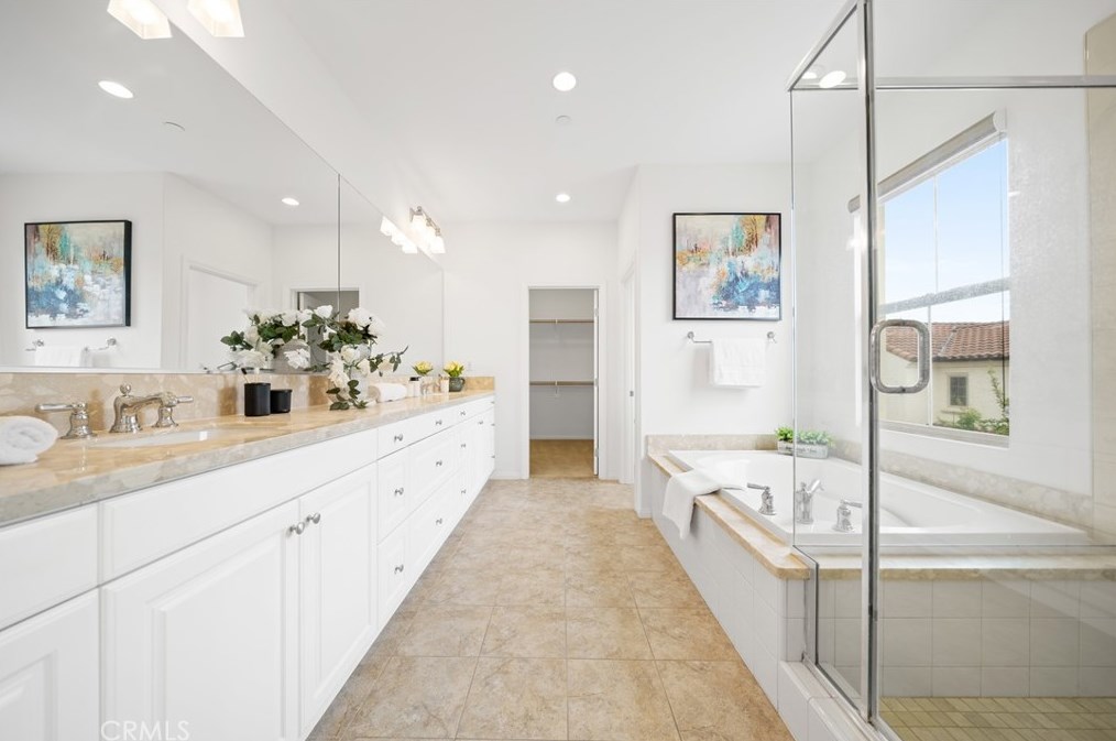 82 Kimbal, Irvine CA  92620 exterior