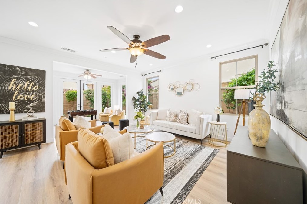 82 Kimbal, Irvine CA  92620 exterior