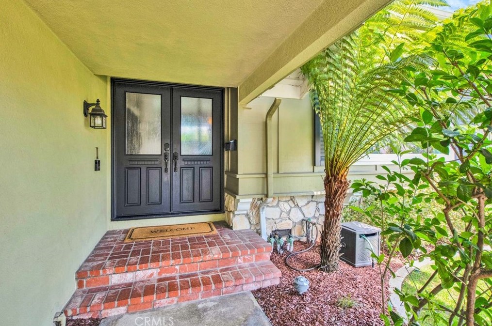 17157 Buttonwood St, Santa Ana CA  92708-3506 exterior