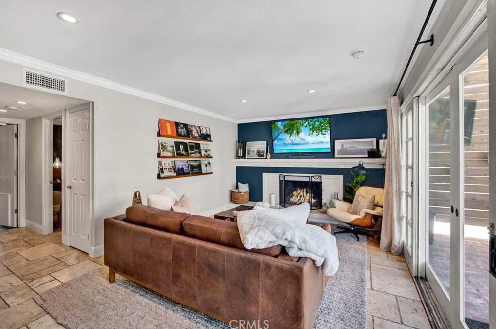 17157 Buttonwood St, Santa Ana CA  92708-3506 exterior