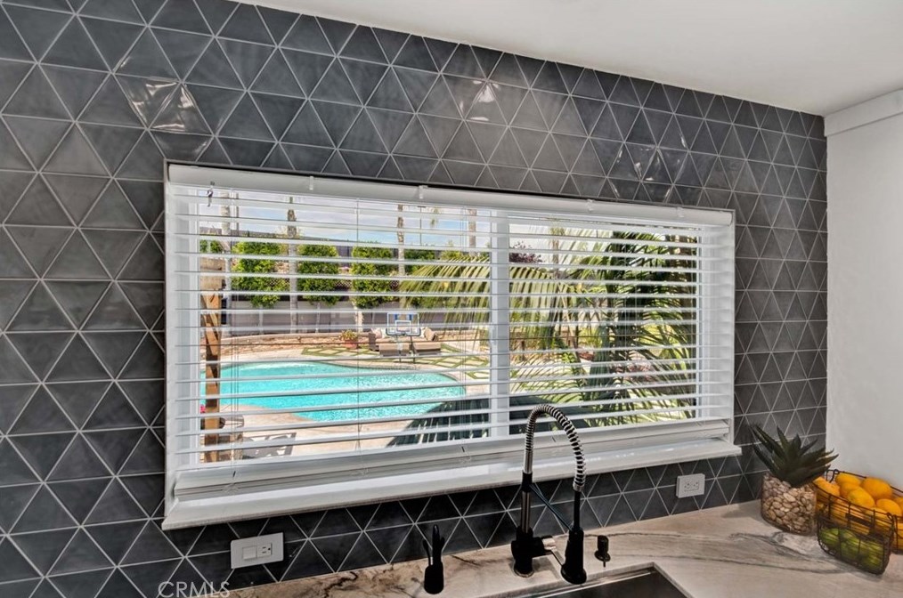 17157 Buttonwood St, Santa Ana CA  92708-3506 exterior