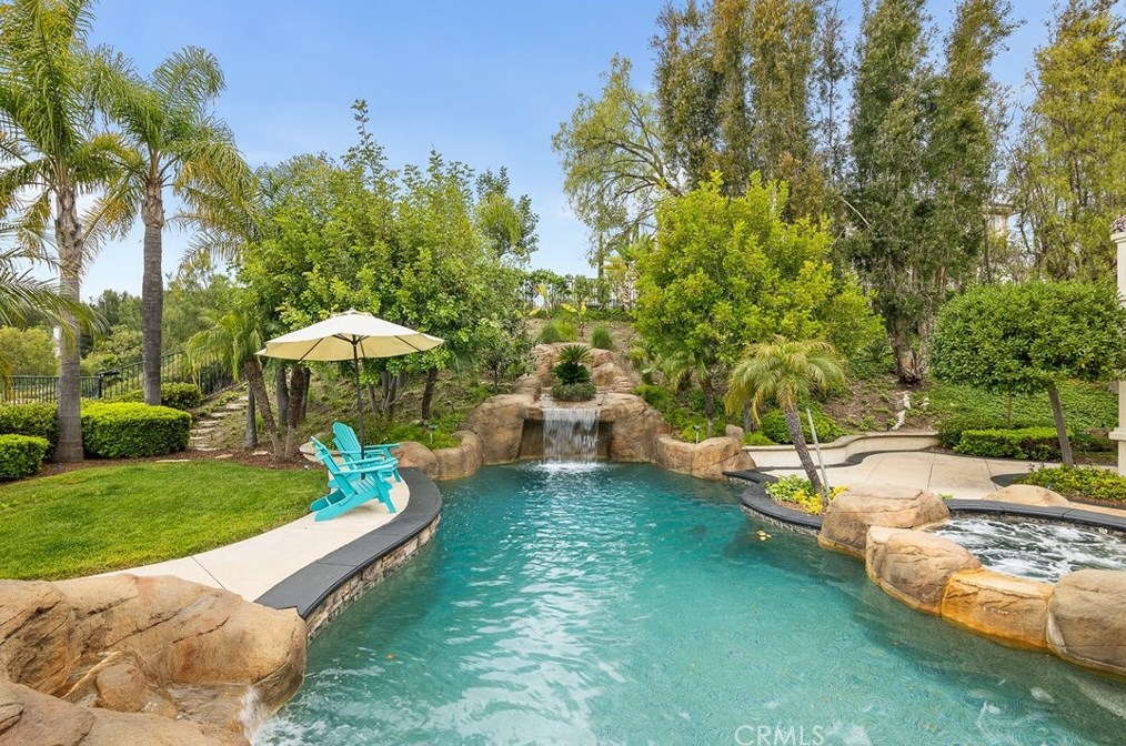 4 Marquette Way, Trabuco Canyon CA  92679-3628 exterior