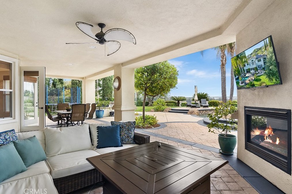 4 Marquette Way, Trabuco Canyon CA  92679-3628 exterior