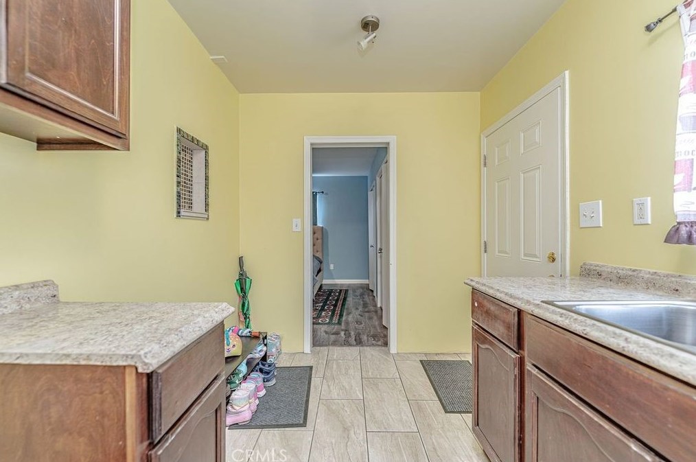 4217 Broadway, Hawthorne CA 90250-3610 exterior