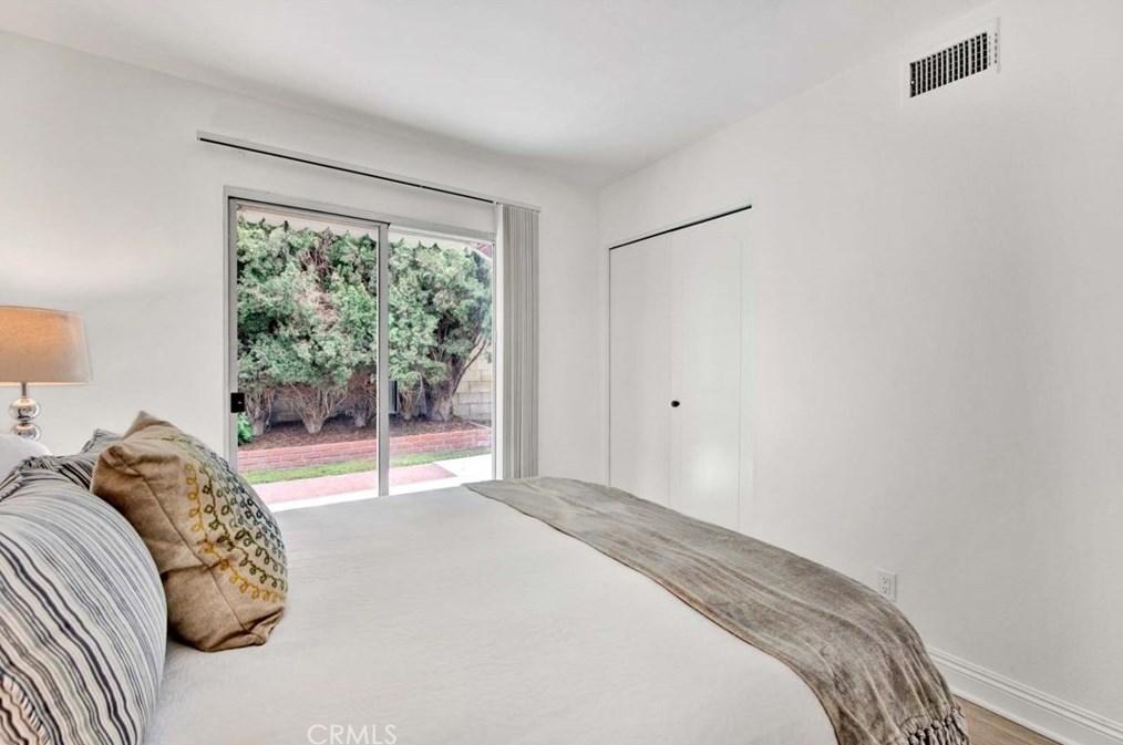 1406 Amberwick Ln, Anaheim CA  92804-5426 exterior