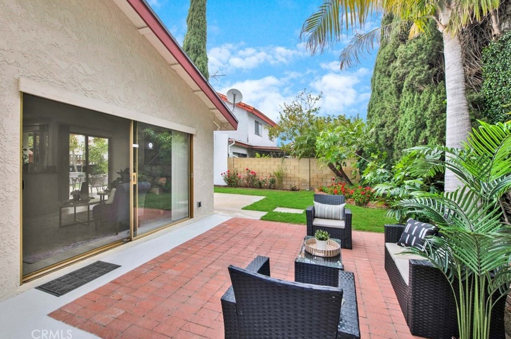 1406 Amberwick Ln, Anaheim CA  92804-5426 exterior