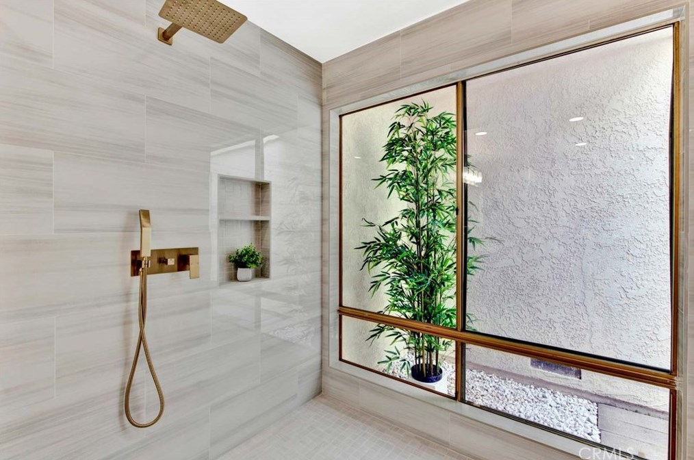 1406 Amberwick Ln, Anaheim CA  92804-5426 exterior