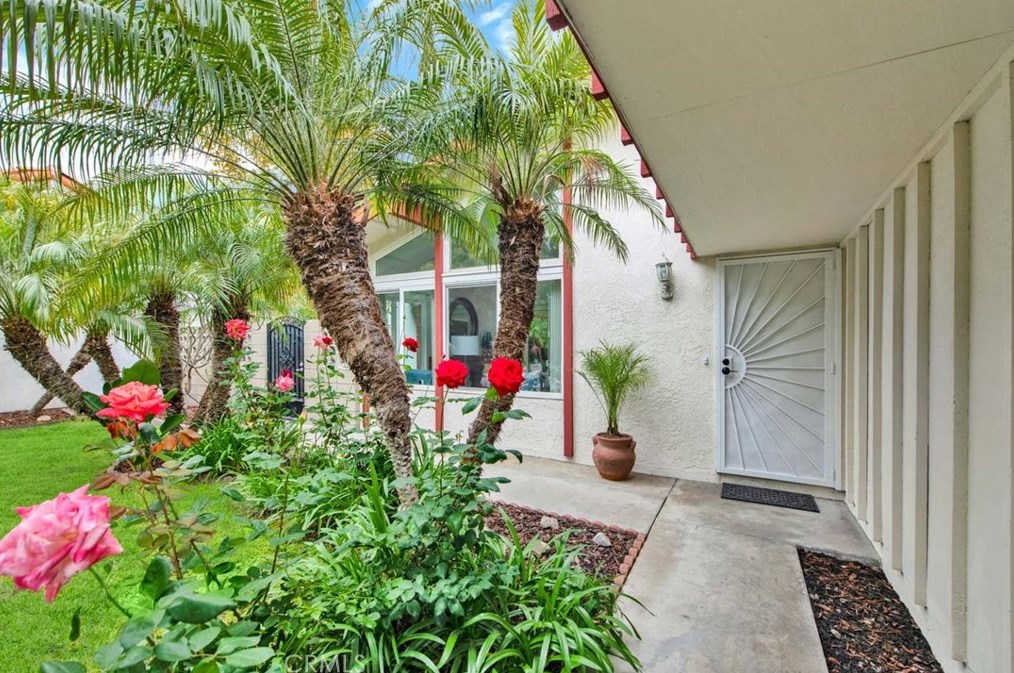 1406 Amberwick Ln, Anaheim CA  92804-5426 exterior