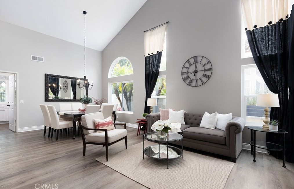 52 Sillero, Trabuco Canyon CA  92688-3047 exterior