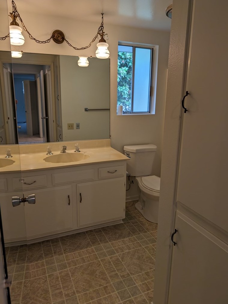 3279 San Amadeo, Laguna Beach CA  92637-2946 exterior