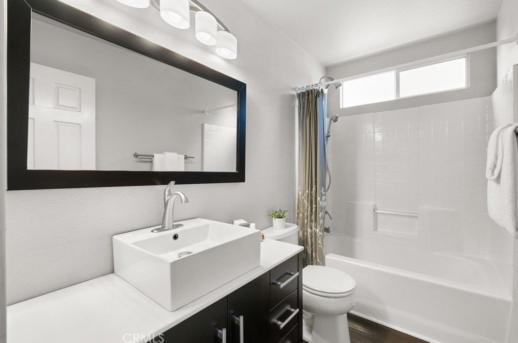 17 Calle Alamitos, Trabuco Canyon CA  92688-4133 exterior